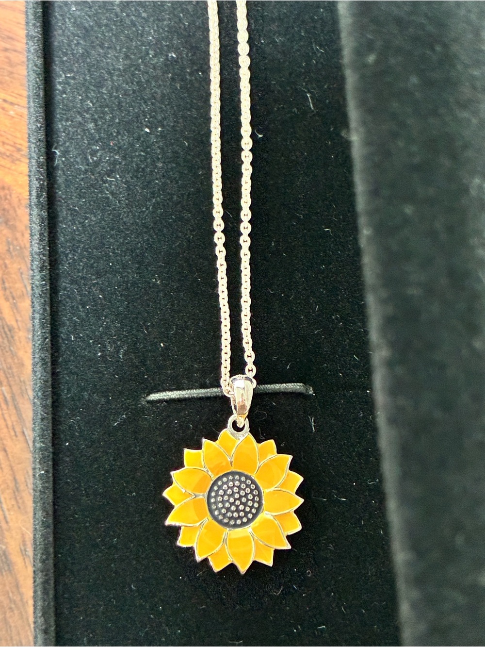 Pandora Silver Sunflower Pendant with adjustable length Necklace